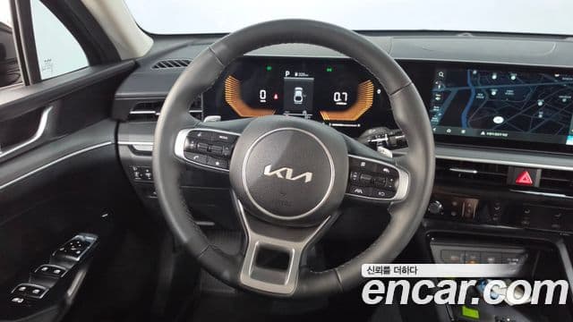Kia K5 2025 — Şəkil 13/20