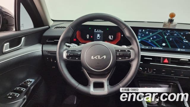 Kia K5 2025 — Şəkil 12/20