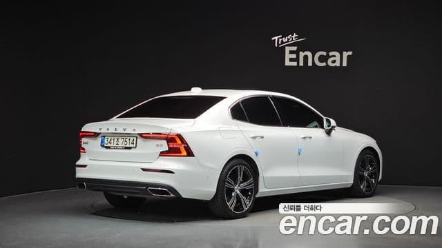 Volvo S60 2021 — Şəkil 2/20