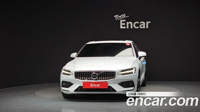 Volvo S60 2021 — Şəkil 3/20