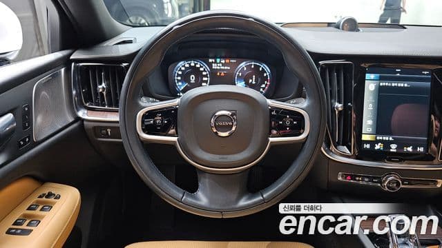 Volvo S60 2021 — Şəkil 12/20