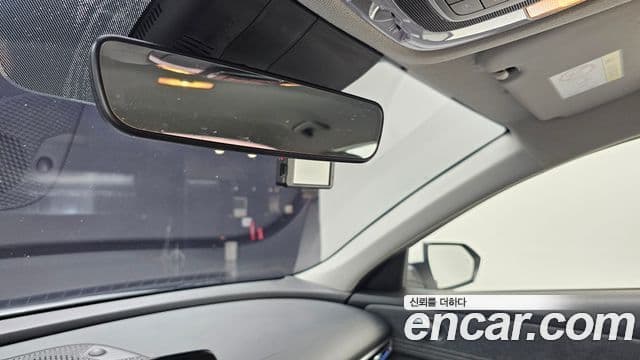 Hyundai The New Avante Hybrid 2020 — Photo 27/35
