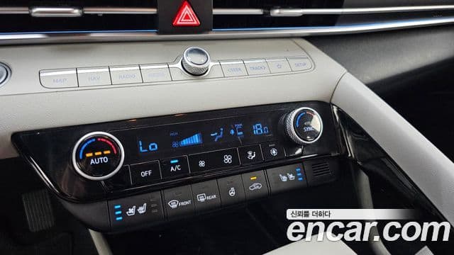 Hyundai The New Avante Hybrid 2020 — Photo 10/35