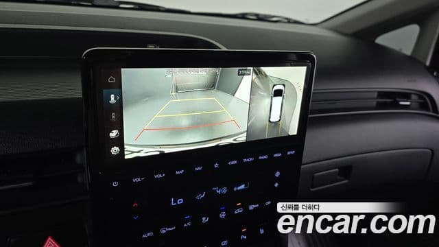 Hyundai Staria 2025 — Фото 13/20