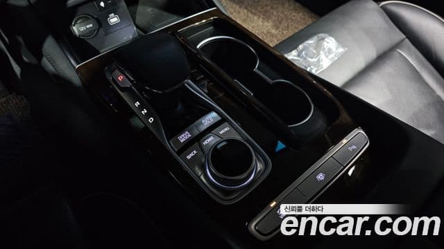 Kia The K9 2018 — ფოტო 9/20