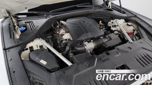 Genesis GV70 2022 — ფოტო 6/20