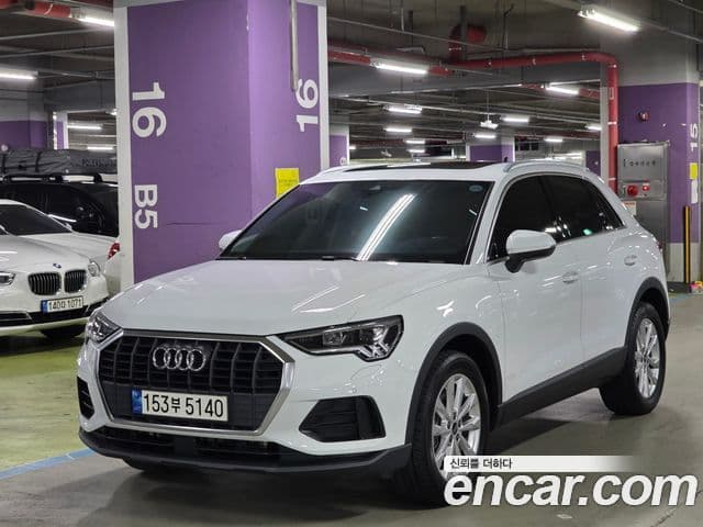 Audi Q3 2022 — ფოტო 1/18