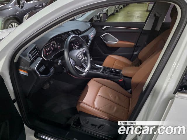 Audi Q3 2022 — ფოტო 11/18