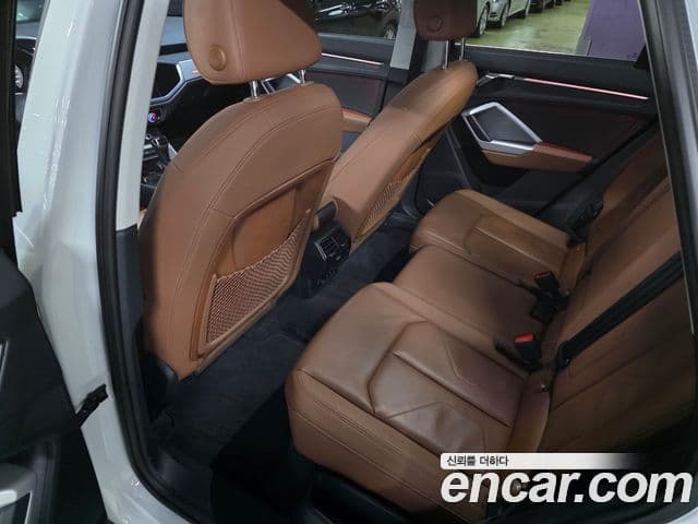 Audi Q3 2022 — ფოტო 12/18