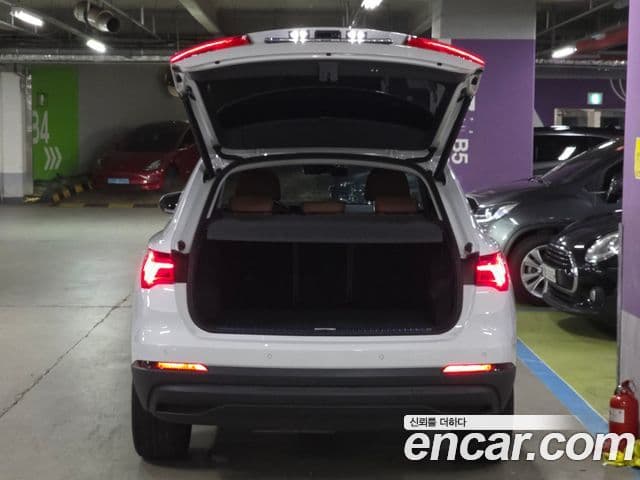 Audi Q3 2022 — ფოტო 17/18