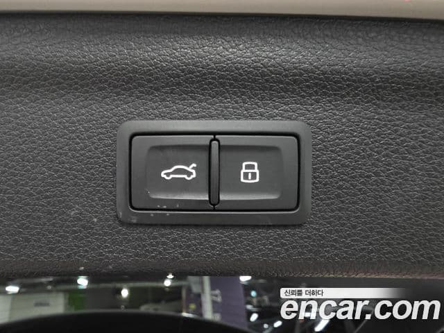 Audi Q3 2022 — ფოტო 18/18