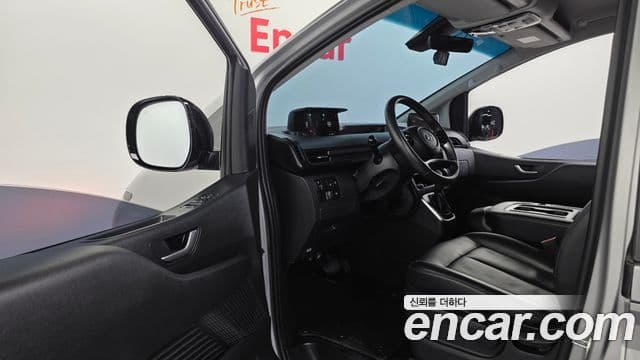 Hyundai Staria 2023 — Şəkil 10/20