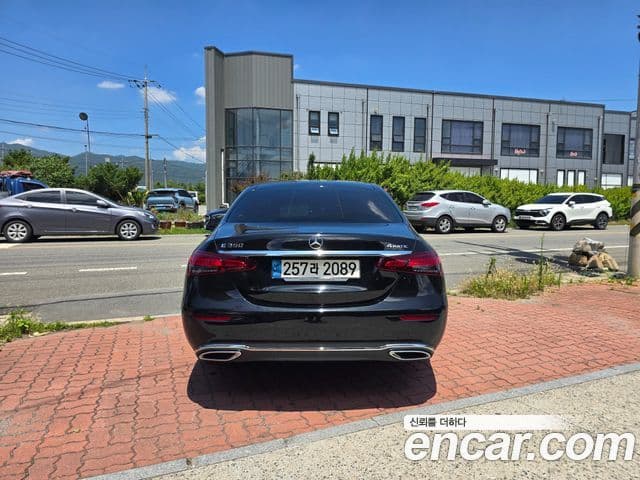 Mercedes-Benz E-Class 2023 — Şəkil 5/20