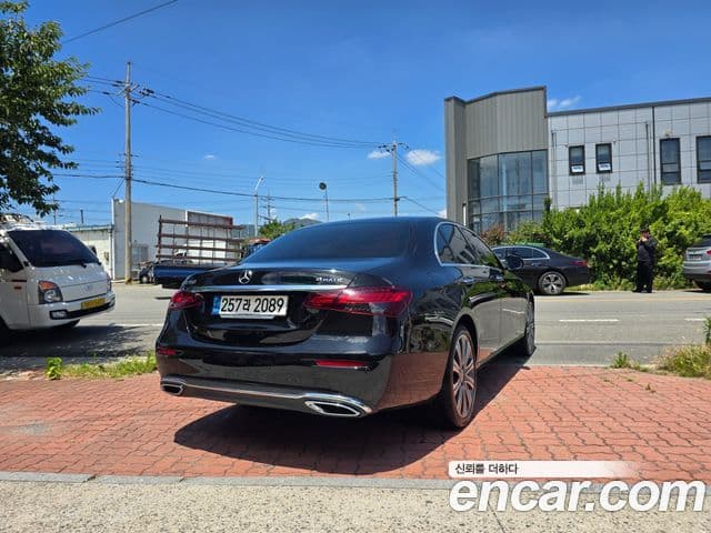 Mercedes-Benz E-Class 2023 — Şəkil 9/20