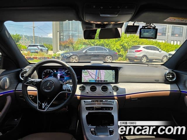 Mercedes-Benz E-Class 2023 — Şəkil 16/20