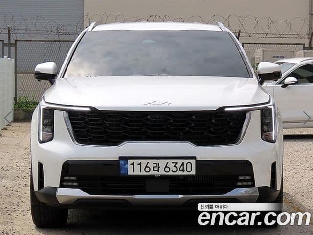 Kia Sorento 2023 — ფოტო 1/20