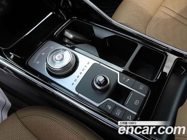 Kia Sorento 2023 — ფოტო 10/20