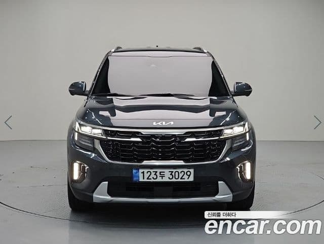 Kia Seltos 2022 — ფოტო 1/3