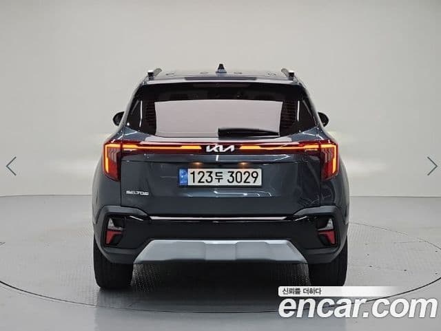 Kia Seltos 2022 — ფოტო 2/3