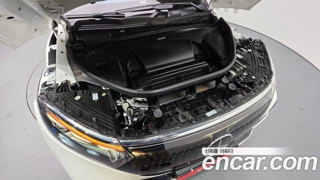 Mercedes-Benz EQS SUV 2023 — ფოტო 7/31