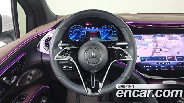 Mercedes-Benz EQS SUV 2023 — ფოტო 20/31
