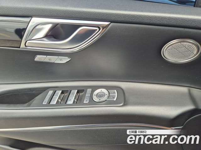 Genesis GV80 2022 — ფოტო 17/20