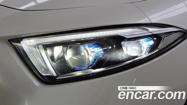 Mercedes-Benz CLS-Class 2021 — Photo 5/31