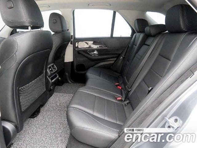 Mercedes-Benz GLE-Class 2023 — Şəkil 7/20