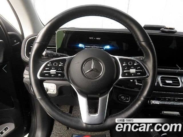 Mercedes-Benz GLE-Class 2023 — Şəkil 10/20