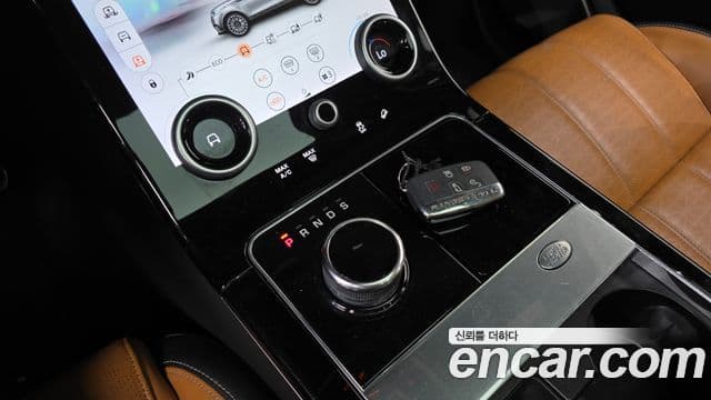 Land Rover Range Rover Velar 2019 — ფოტო 9/20