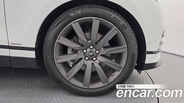 Land Rover Range Rover Velar 2019 — Şəkil 26/35