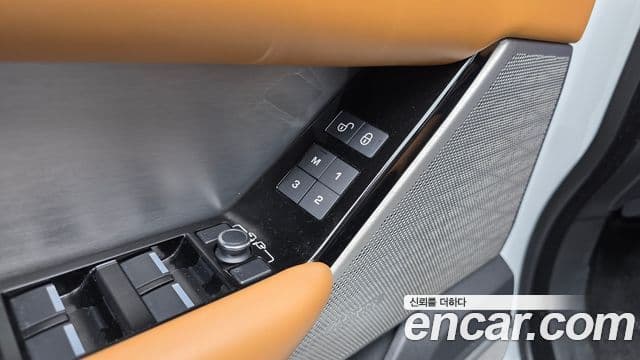 Land Rover Range Rover Velar 2019 — Şəkil 22/35