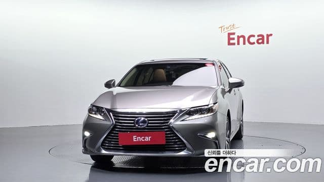 Lexus ES300h 2018 — ფოტო 3/20