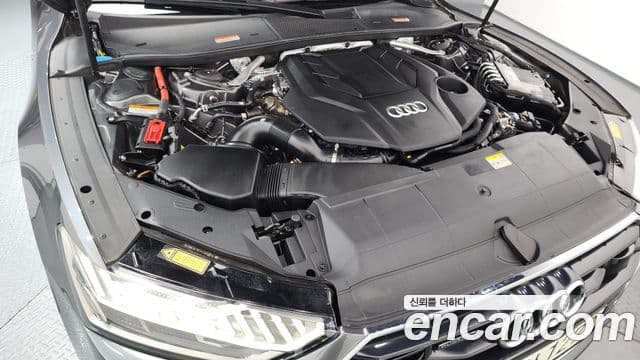 Audi A7 2021 — ფოტო 6/20