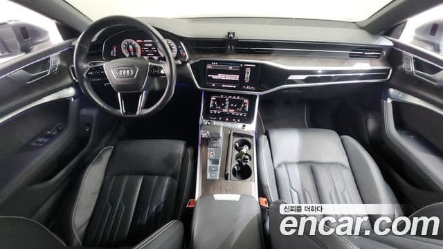 Audi A7 2021 — ფოტო 7/20