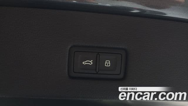 Audi A7 2021 — ფოტო 17/20
