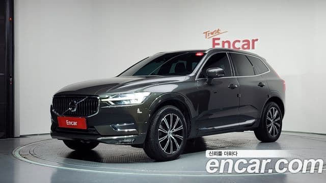 Volvo XC60 2018 — ფოტო 1/20