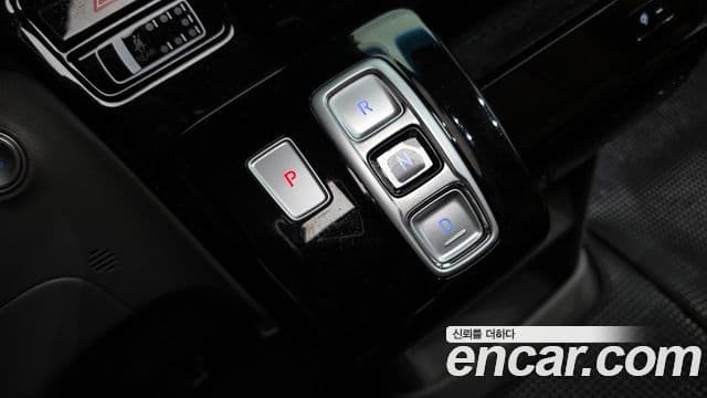 Hyundai Staria 2024 — Şəkil 9/20