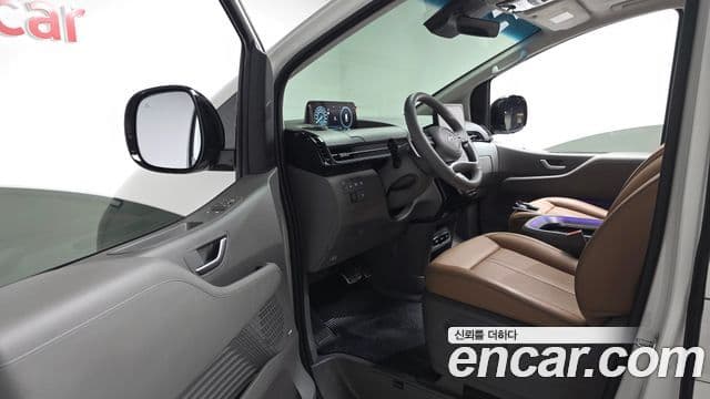 Hyundai Staria 2024 — Şəkil 10/20