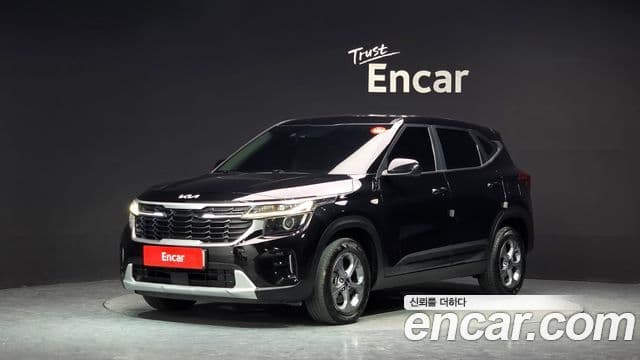 Kia Seltos 2023 — ფოტო 1/20