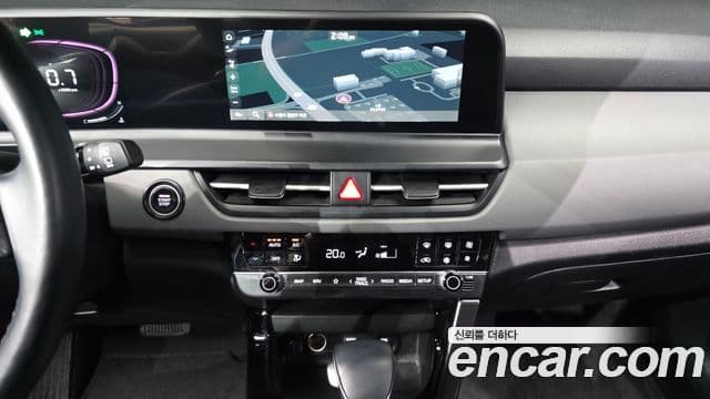 Kia Seltos 2023 — ფოტო 13/20