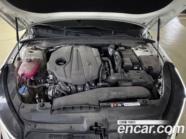 Kia K5 2022 — ფოტო 6/17