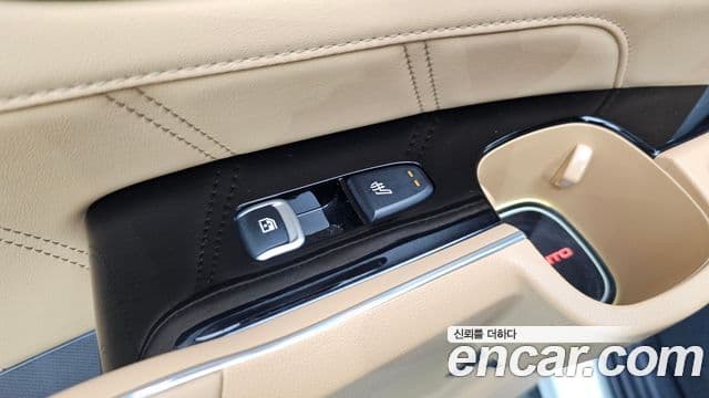 Kia Sorento 2021 — Фото 12/20