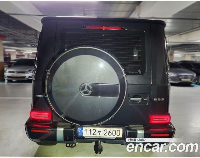 Mercedes-Benz G-Class 2023 — Photo 4/9