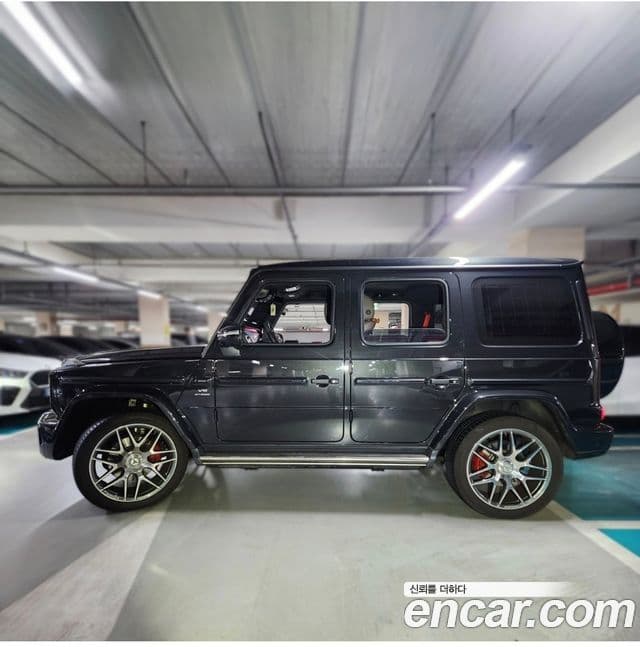 Mercedes-Benz G-Class 2023 — Photo 9/9