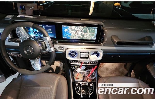 Mercedes-Benz G-Class 2023 — Photo 5/9