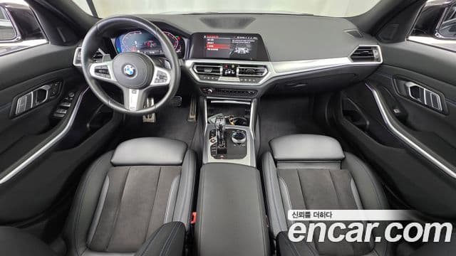 BMW 3 Series 2022 — ფოტო 7/20