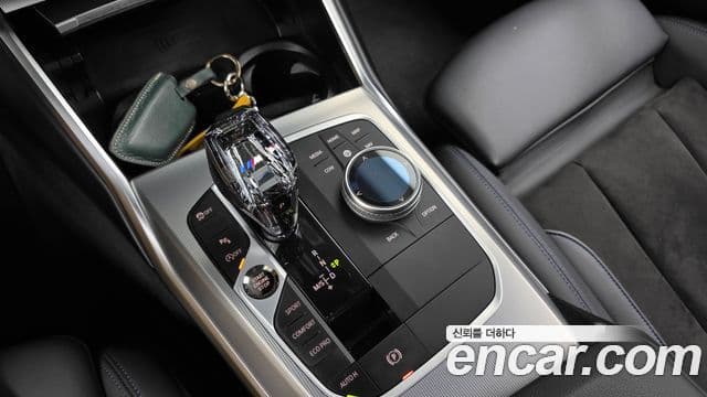 BMW 3 Series 2022 — ფოტო 9/20