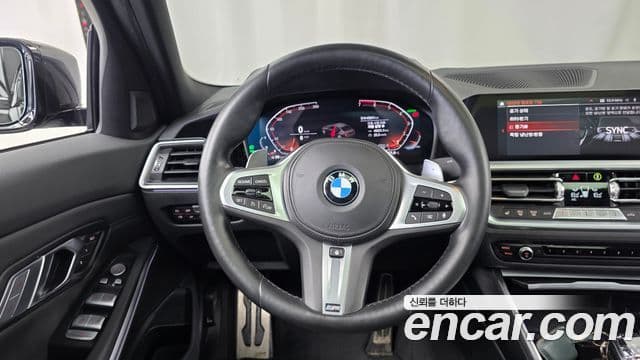 BMW 3 Series 2022 — ფოტო 12/20