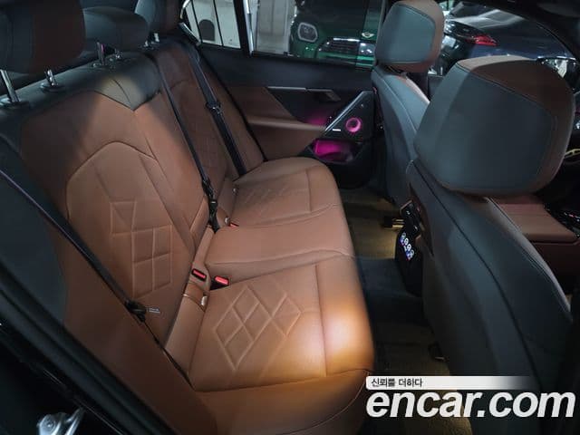 BMW i5 2025 — ფოტო 15/17